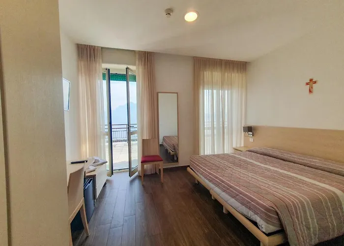 Casa Immacolata Hotel *